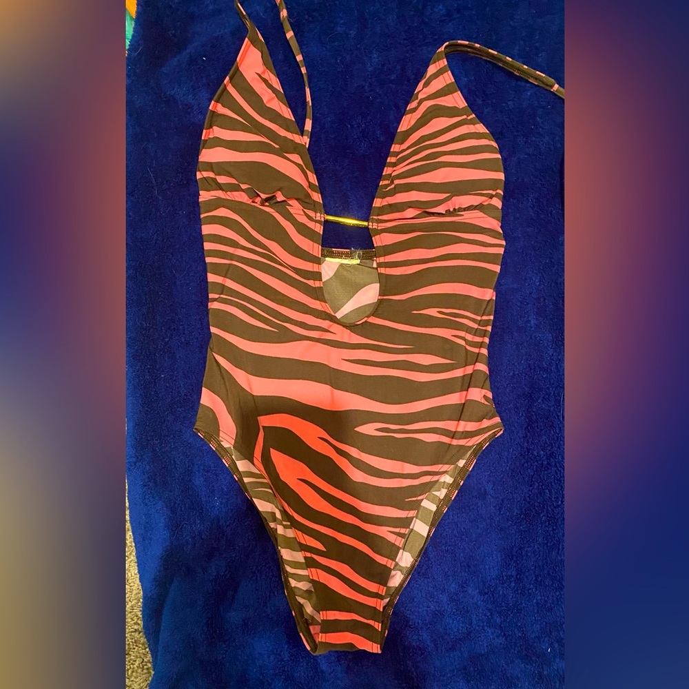 💎 One Piece Swimsuit 💎